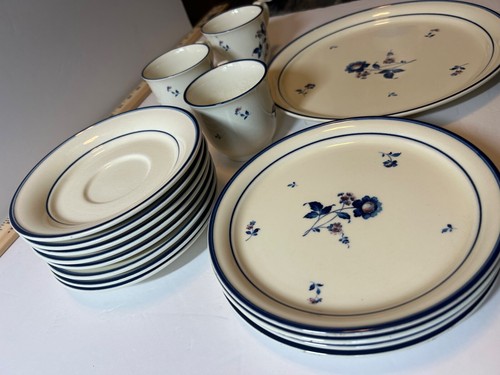 Juego de tazas y platillos Noritake Keltcraft AZUL CHINTZ 9104 Irlanda azul floral 16 piezas - Imagen 6 de 6
