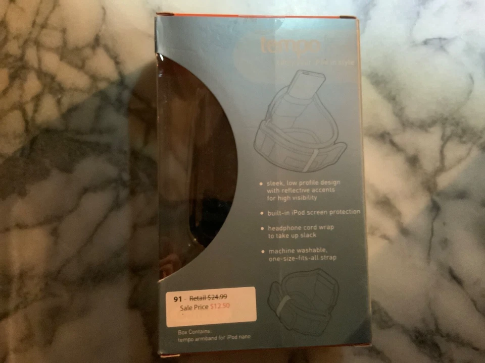 Vintage Griffin for Apple iPod Nano (1st Gen) Armband for Jogging (Grey/Black) - Image 2 of 3