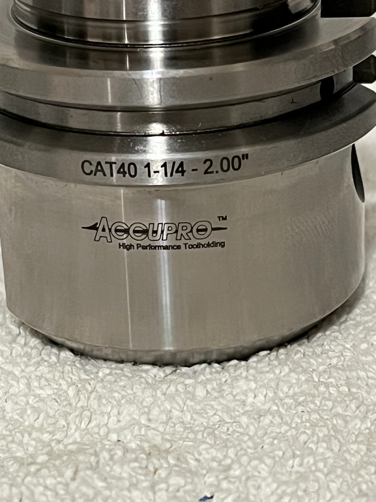 Accupro End Mill Holder: CAT40 Taper, Taper Shank, 1-1/4" Hole Dia