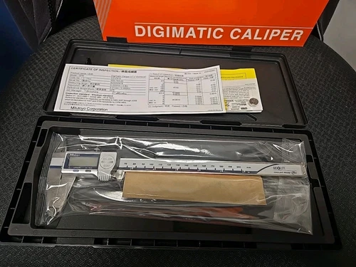 0-8" Digital Calipers  Mitutoyo  (500-753-20)