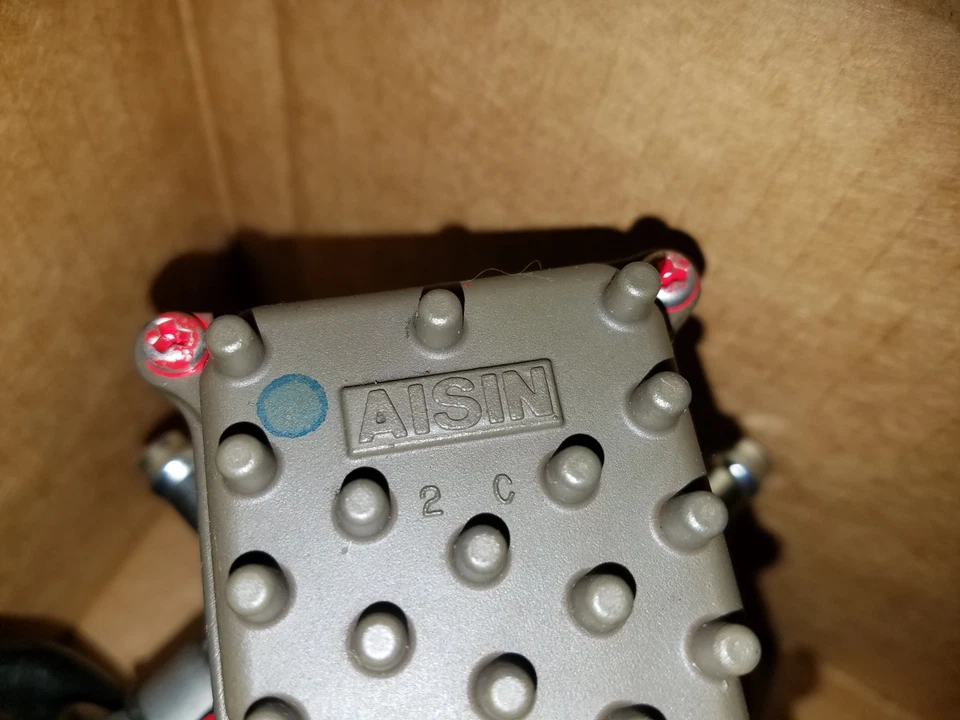 Bomba enfriador de aceite transmisión híbrida Lexus HS250 2010 2011 2012 OEM 35300-75010 Foto 2 de 4