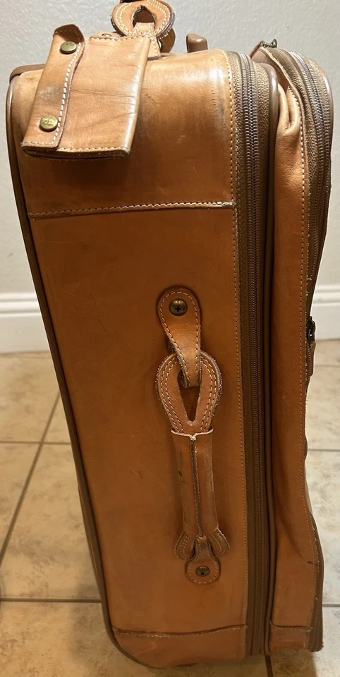 De colección Hartmann Todo Cinturón Cuero Ruedas Rodillo Llevar 23" X 15" X 8" Equipaje Foto 3 de 4