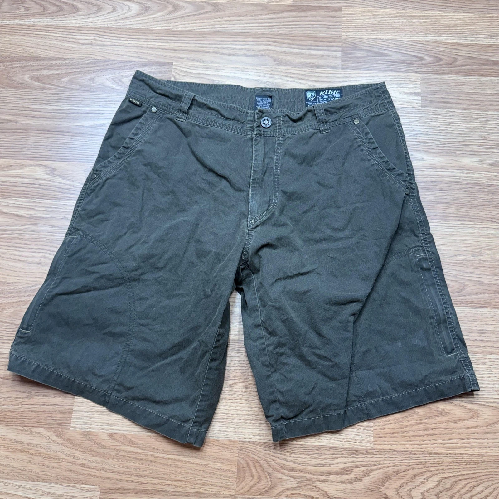 Kuhl Cargo Shorts Mens 34 Green Canvas Relaxed Fit 11 Inseam Outdoor Hiking