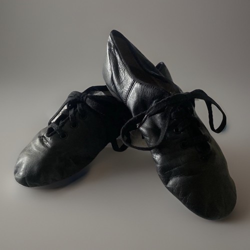 CAPEZIO BLK LEATHER DANCE SHOES WM SZ 5 SPLIT SOLE TECHNO-JAZZ LACEUP FREESTYLE