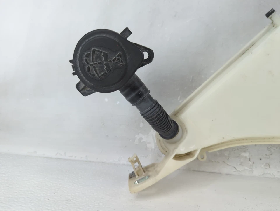 BMW 328i 2012-2016 parabrisas lavadora líquido depósito botella fabricante original MEJOB Foto 4 de 4