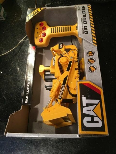 cat big builder remote control