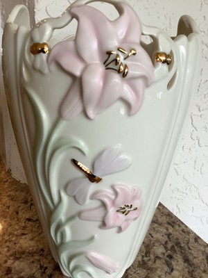 Lenox Lily and Dragonfly Vase 24 Kt Gold Accent Lily of the Valley EC