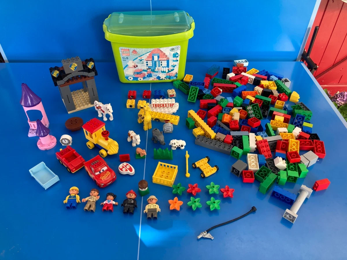 Lego Duplo gros lot de briques et plaques