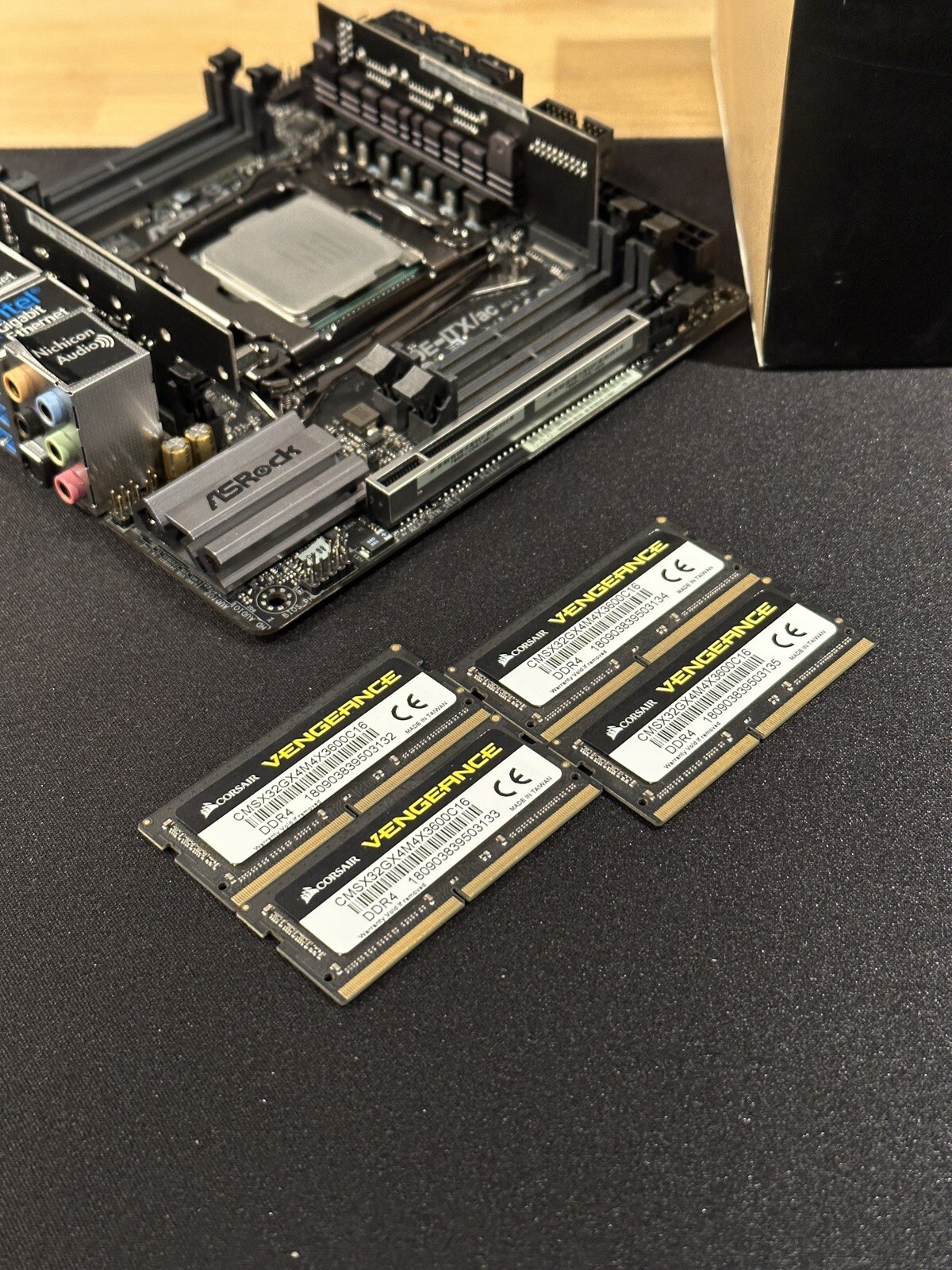 Vengeance Performance Corsair Vengeance Performance 32 GB (4 x 8 GB) DDR4-3600 SODIMM CL16 ...