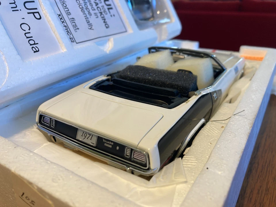 ¡NUEVO/RETIRADO con TODOS LOS PAPELES! Danbury Como Nuevo 1971 Plymouth Hemi CUDA Convertible Foto 3 de 4