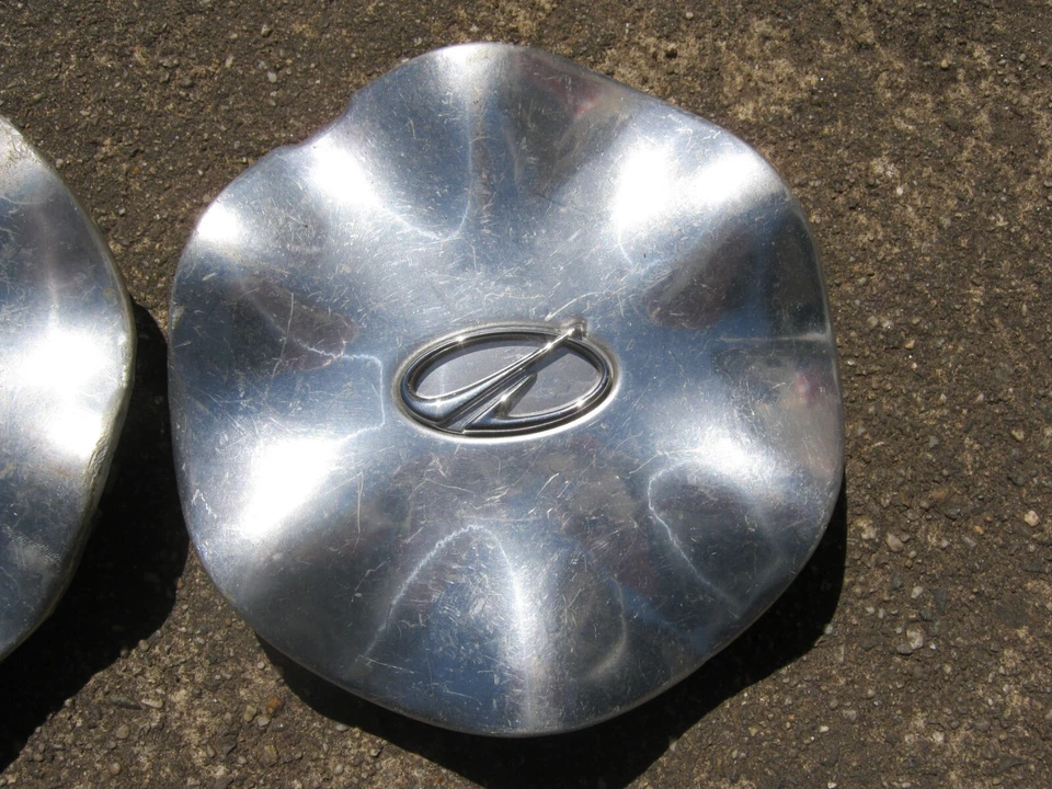 Calotas centrais de roda polidas Oldsmobile Alero genuínas 1999 a 2003 - Imagem 4 de 4