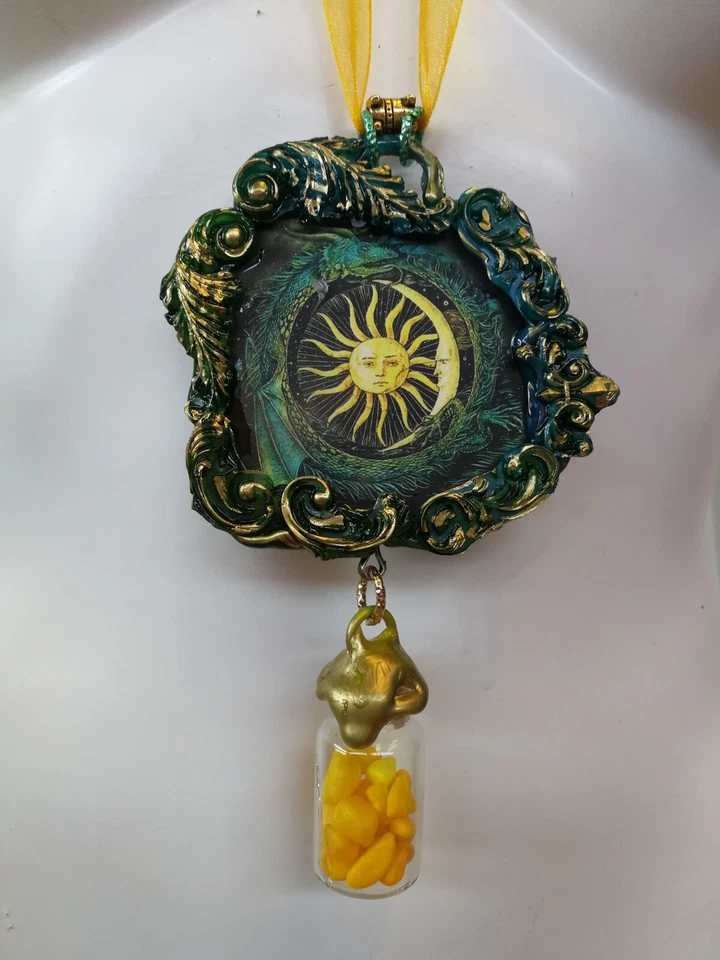 Joyería Collar Protector Talismán Colgante Magia Amuleto Dije Sol Luna Urna Foto 3 de 4