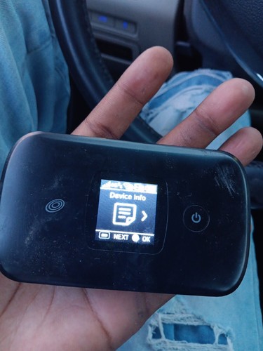 Straight Talk Prepaid Mobile Hotspot By Moxee K779HSDL 616960362159 