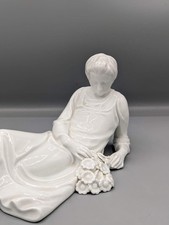 Large 1910s Meissen Porcelain Figurine Y152 Reclining Girl w Flowers XRare 10"