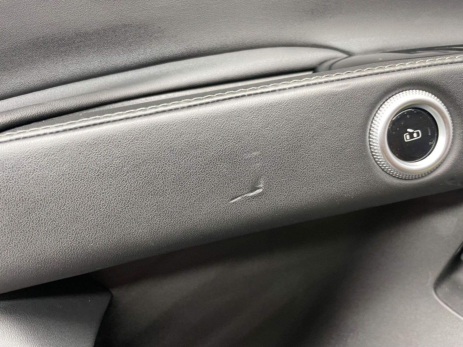 2023 MASERATI GRECALE M182 FRONT LEFT INTERIOR DOOR TRIM | BLACK (IBK) *INDENTS*