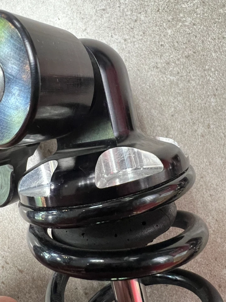 Harley Davidson Street Glide Super Shox Premier SR1 2015 par de amortiguadores de suspensión Foto 4 de 4