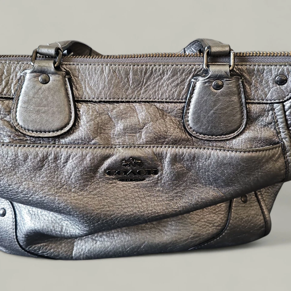 Coach Women's Grey Silver Metallic Leather Shoulder Bag - Image 2 of 4