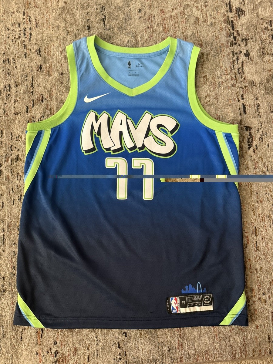 Nike NBA DONČIĆ 77 ユニフォーム 3XL NIKE SWINGMAN NBA JERSEY LARGE SIZE 48 DALLAS MAVERICKS LUKA