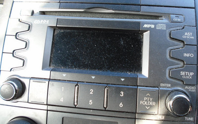 10 KIA SOUL MK1 1.6 RADIO CD HEAD UNIT-NO CODE 08-12 BREAKING CAR