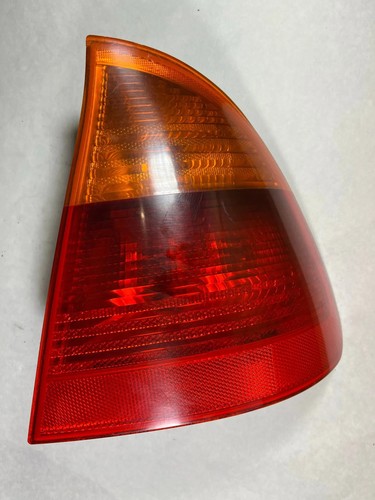 BMW 3 E46 Rücklicht hinten rechts 28670202 28.67.02.02 28 67 02 02 17414229