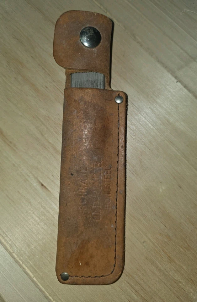 Afilador de cuchillos Schrade vintage con funda Old Timer Honesteel Foto 2 de 4