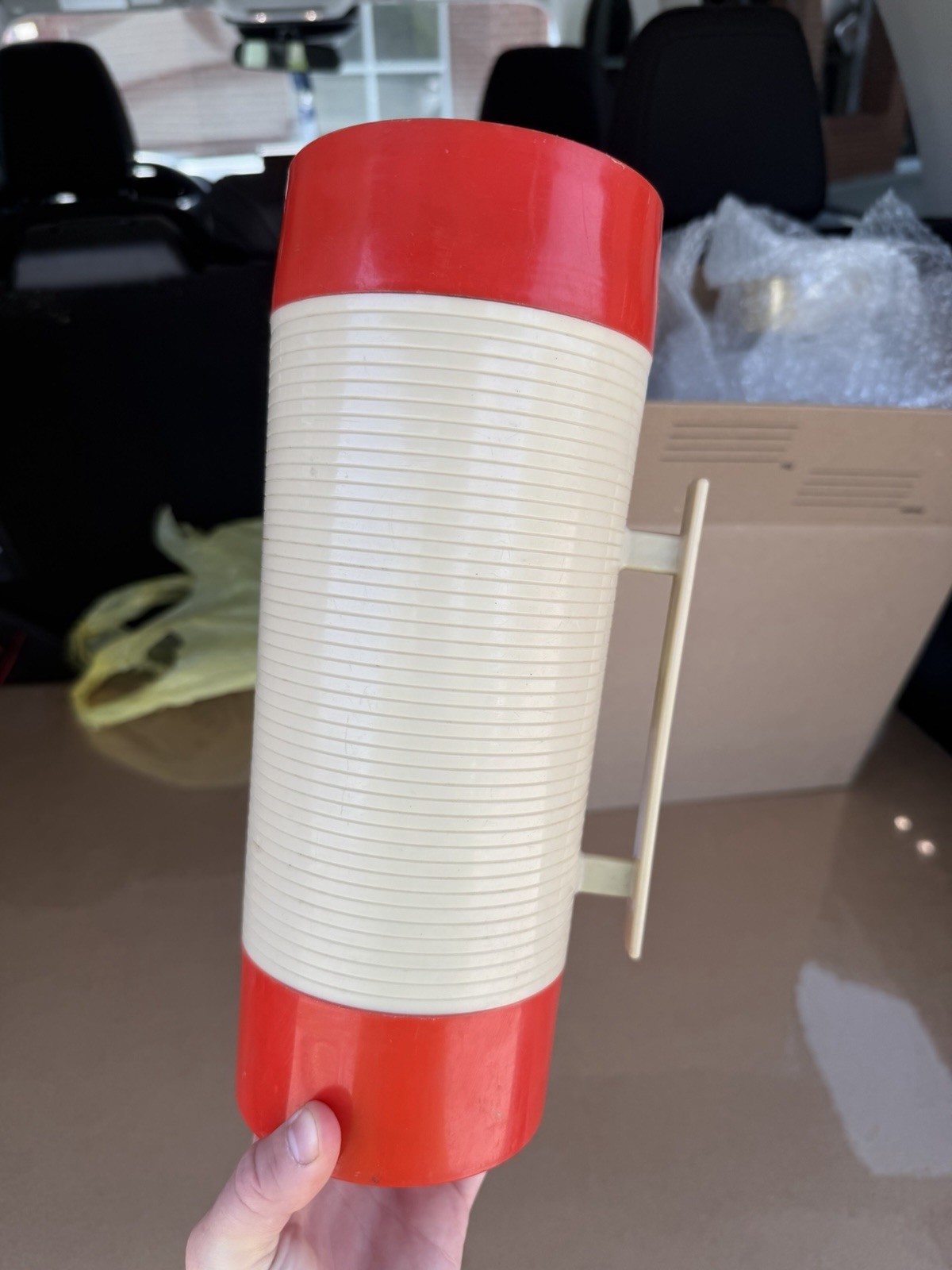 Aladdin Hy-Lo 32 oz Vacuum Bottle Thermos w/ Cup Lid, Red & 