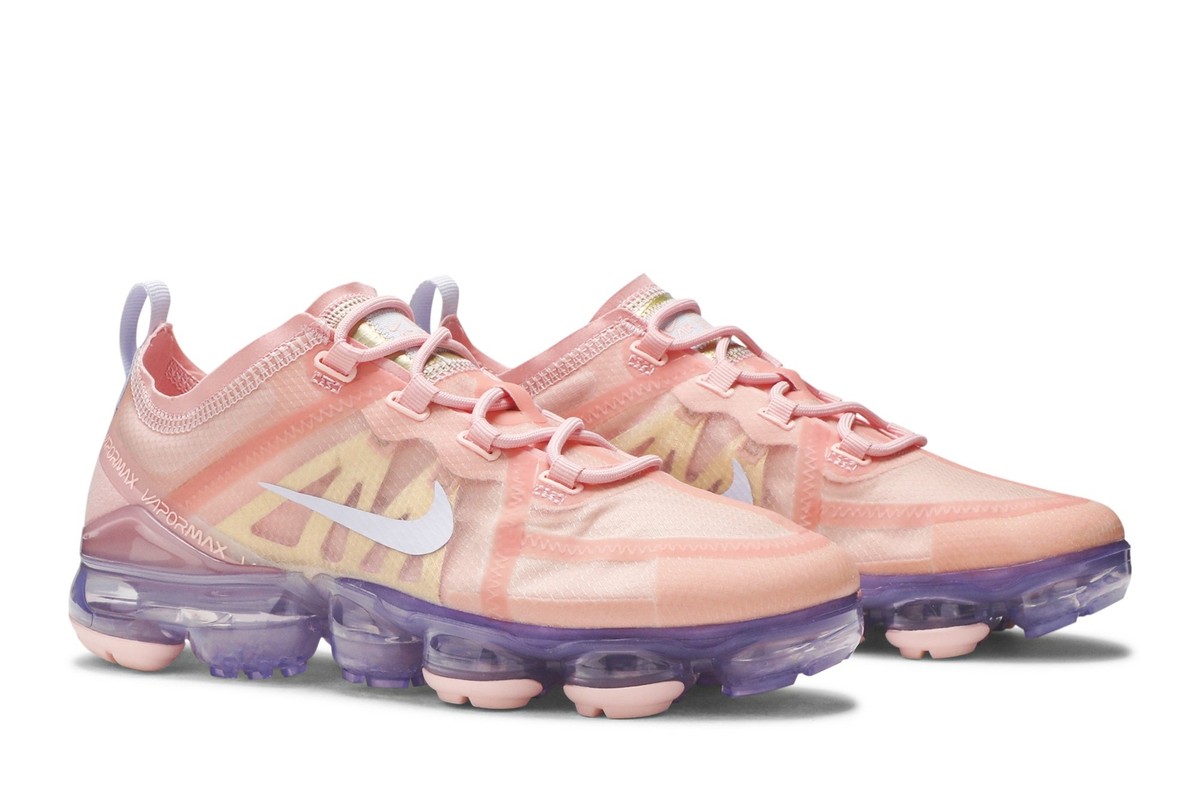 nike vapormax flyknit peach