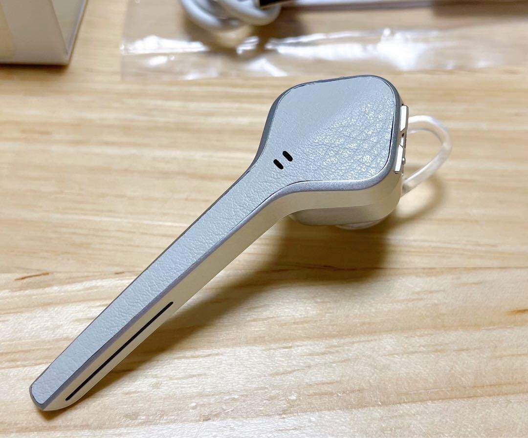 PLANTRONICS VOYAGER 3200 白 中古品 never used PLANTRONICS Bluetooth Headset Voyager 3200 white