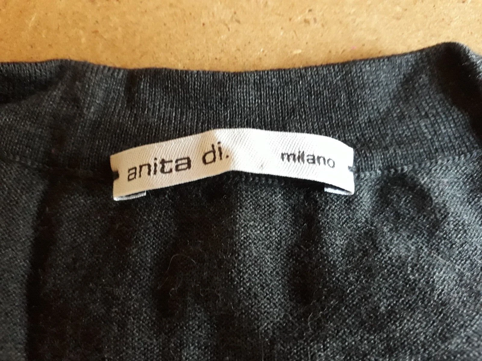 Anita Women's Dark Grey Pure Wool Long T Shirt by. Milano Size L