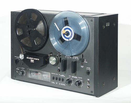 AKAI GX-4000D STEREO 4-SPUR BANDMASCHINE TONBANDGERÄT TEILDEFEKT