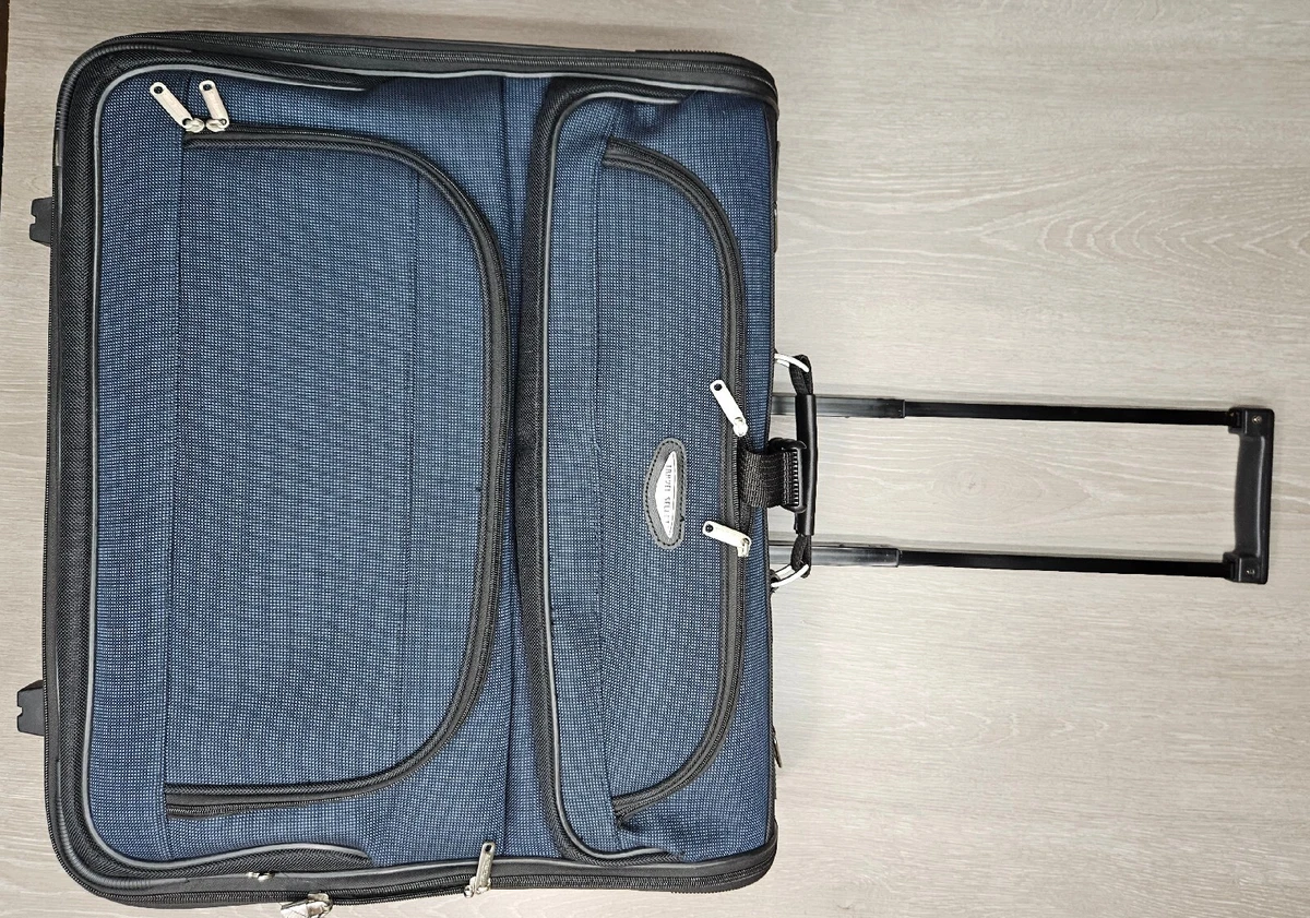 Traveler's Select Amsterdam Rolling Garment Bag 