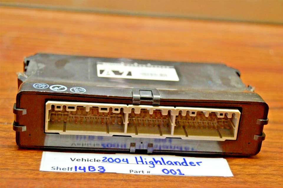 8954048240 Toyota Highlander 2003 2WD ABS Braking System Module 14B3 001 - Image 3 of 3