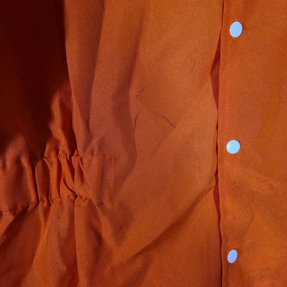 Костюм заключенного Spooktacular Creations для взрослых большой размер без именного ярлыка - Изображение 3 из 4