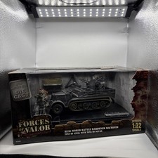 FORCES OF VALOR: German Sd.Kfz 7/1 mit 2cm, Flakvierling 38, 1:32 No 80039
