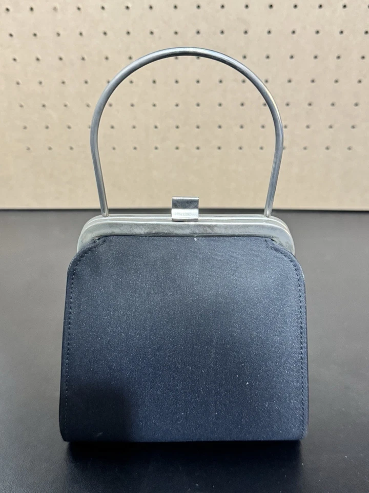 Bolso de mano vintage Kate Spade New York negro satinado noche asa superior Foto 2 de 4