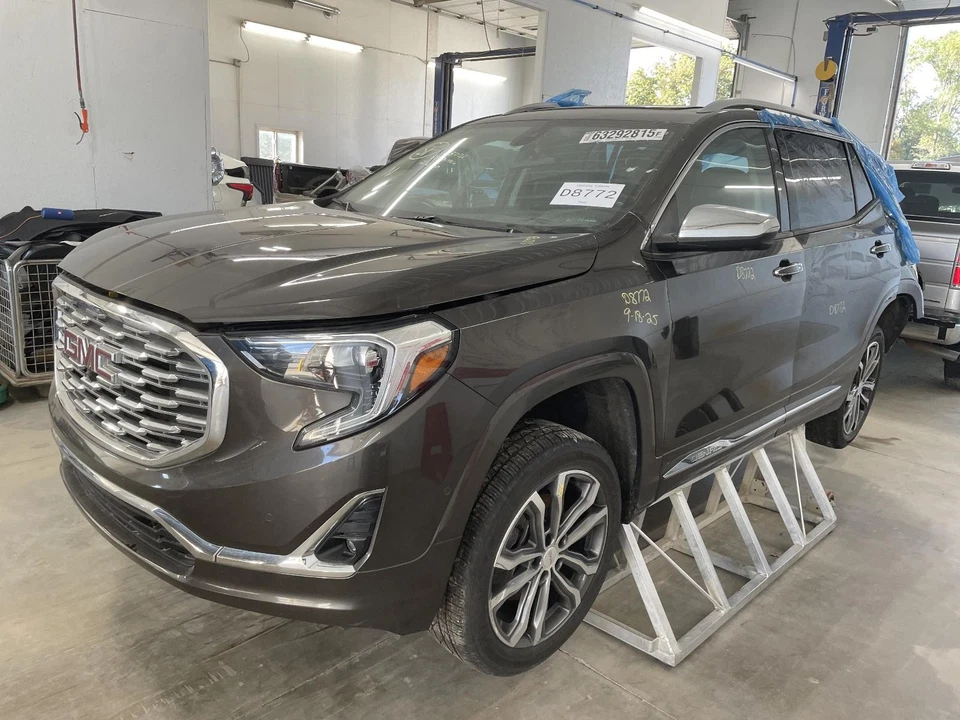 Conjunto de farol de neblina usado serve: 2020 GMC Terrain Fog-Driving grau A - Imagem 2 de 4