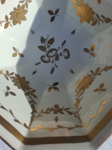 jolie coupe en porcelaine blanche et dorure MEHUN decor floral - Afbeelding 4 van 11