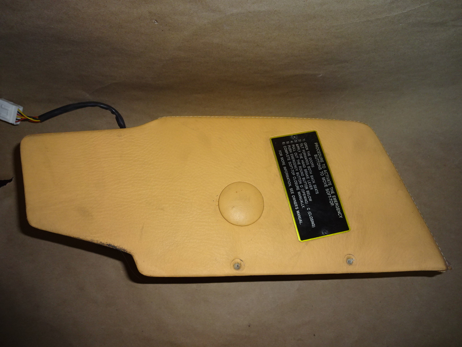 Ferrari 355 Top Pump Cover Hydraulic Moulding 64418100
