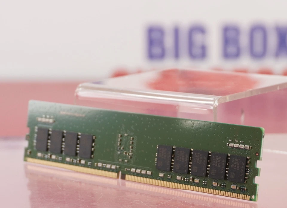 Lenovo 7X77A01303 16GB DDR 2666 MHz RAM Memory Module - New Open Box - Image 4 of 4