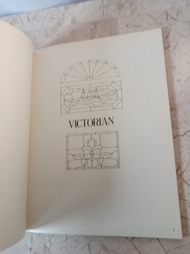 Treasury of Traditional Stained Glass Designs VTG Dover Winterbotham Color Clip - Picture 11 of 12