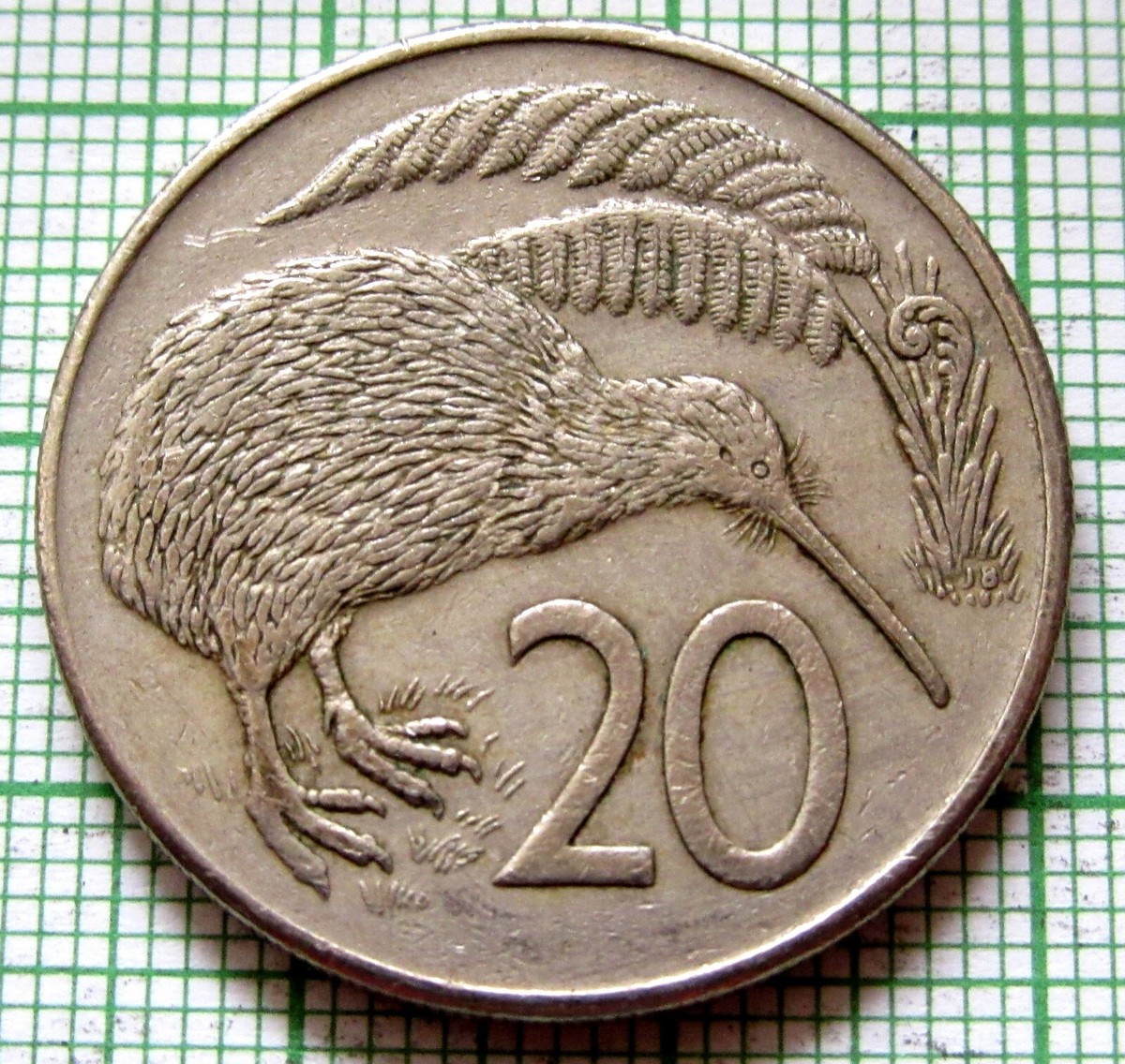 NEW ZEALAND Elizabeth II 1980 20 CENTS KIWI BIRD km# 36.1