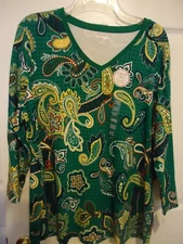 Belk's Kim Rogers green paisley tee, 3/4 slvs, v-neck, pxl