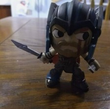 POP! Lote Funko - Thor Ragnarok, Brienne of Tarth, Petyr Baelish, Medivh