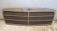Calandre Mercedes 210