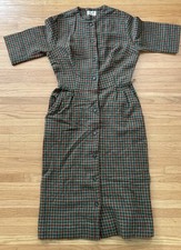 The Vested Gentress Dress 12 Vintage 1960s button up plaid Print 100 wool vtg