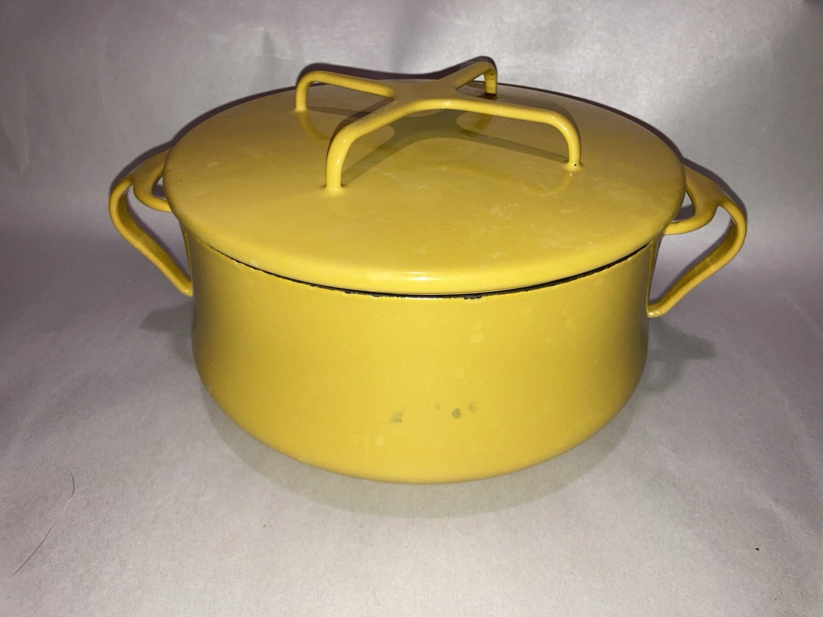 Vintage DANSK DESIGNS 2Qt Dutch Oven YELLOW ENAMEL France IHQ Kobenstyle MCM