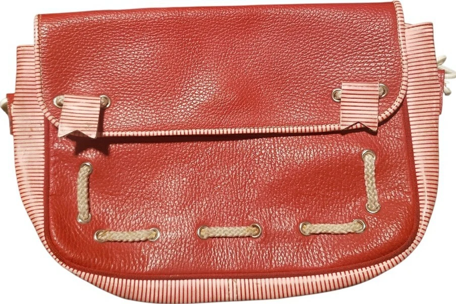 Cartera De Colección MCM Saks Quinta Avenida Rayas Rojas Italia Cuero Náutico Necesita Reparación. Foto 2 de 4