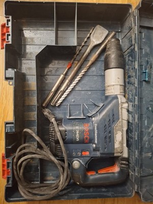 Bosch 11264EVS SDS-Max Rotary Hammer Drill w/ Case & 3 Bits Tested Works