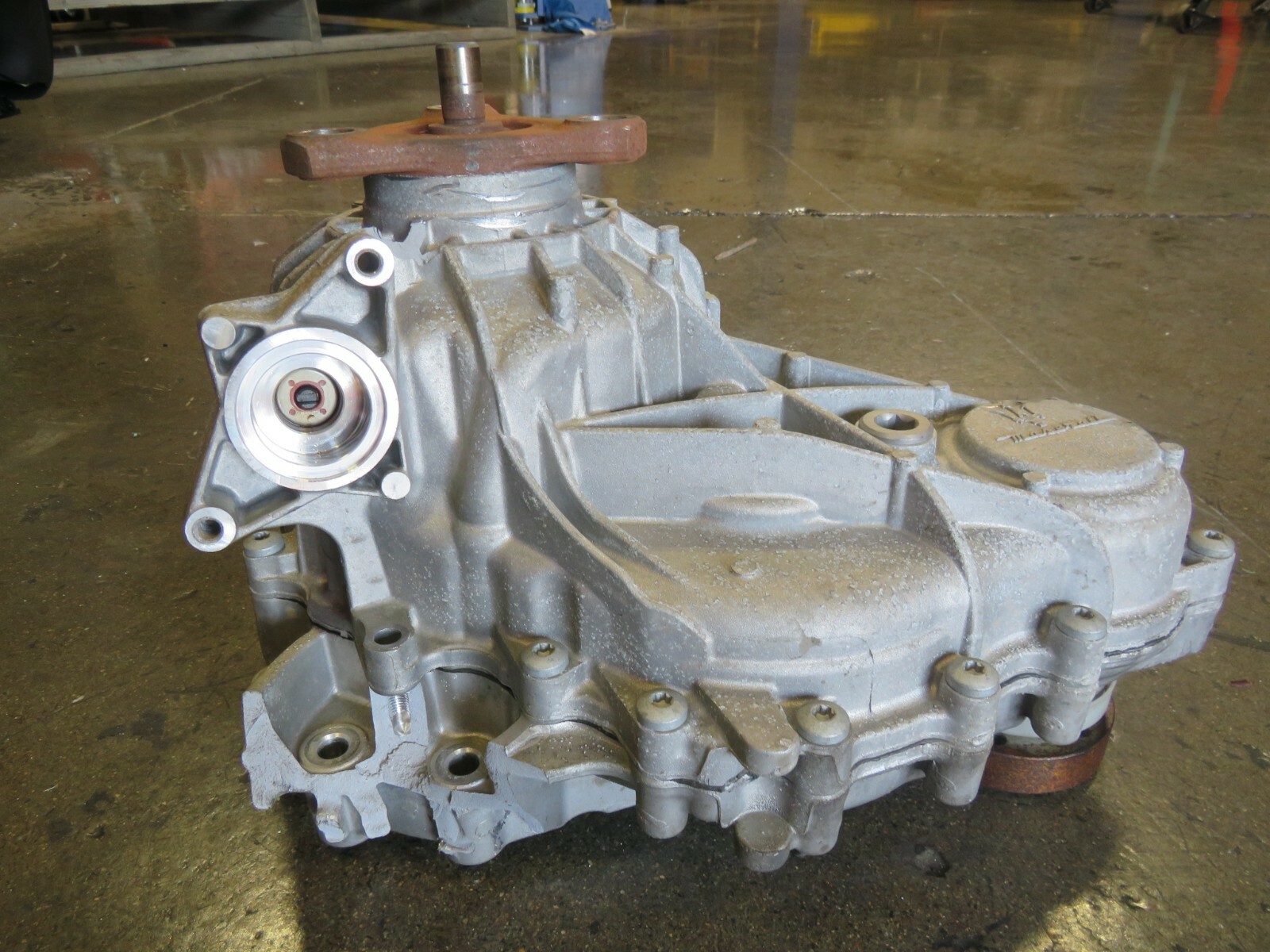 2017 Maserati Levante, Transfer Case Assembly, Used, P/N 670038072