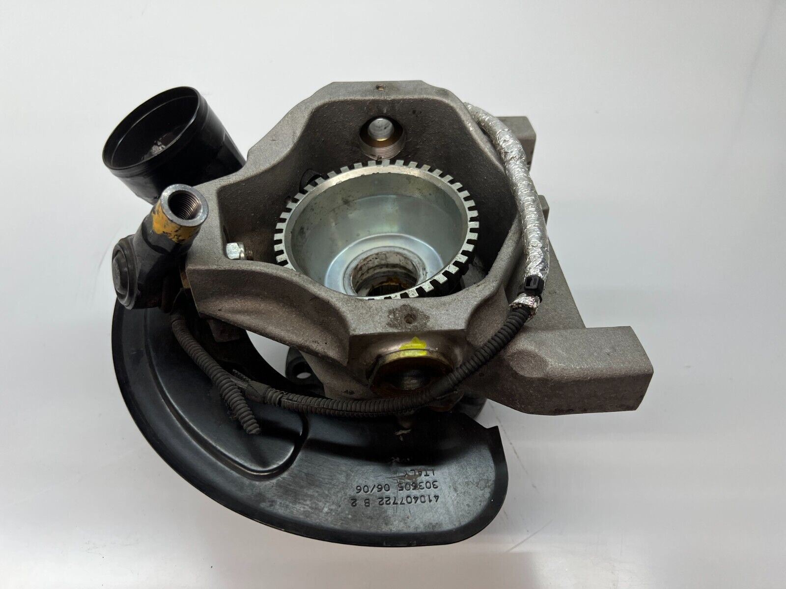 LAMBORGHINI MURCIELAGO LP640 FRONT LEFT LH WHEEL HUB ASSEMBLY OEM 410407257